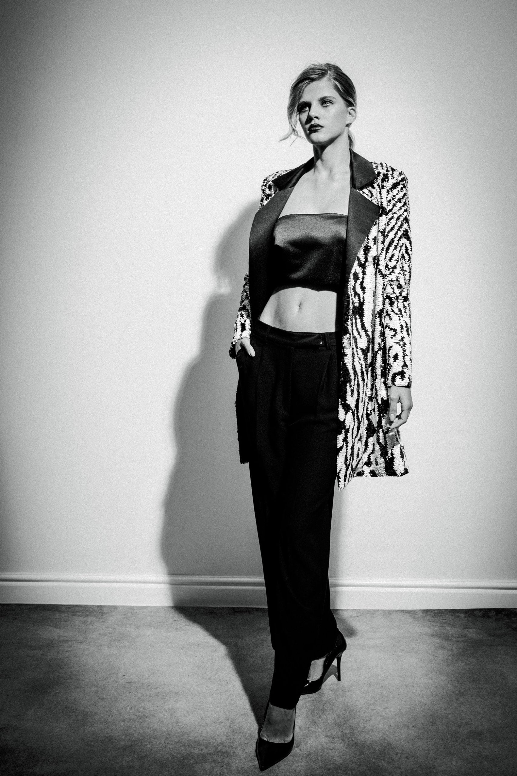 Black White Long Payette Sequins Blazer