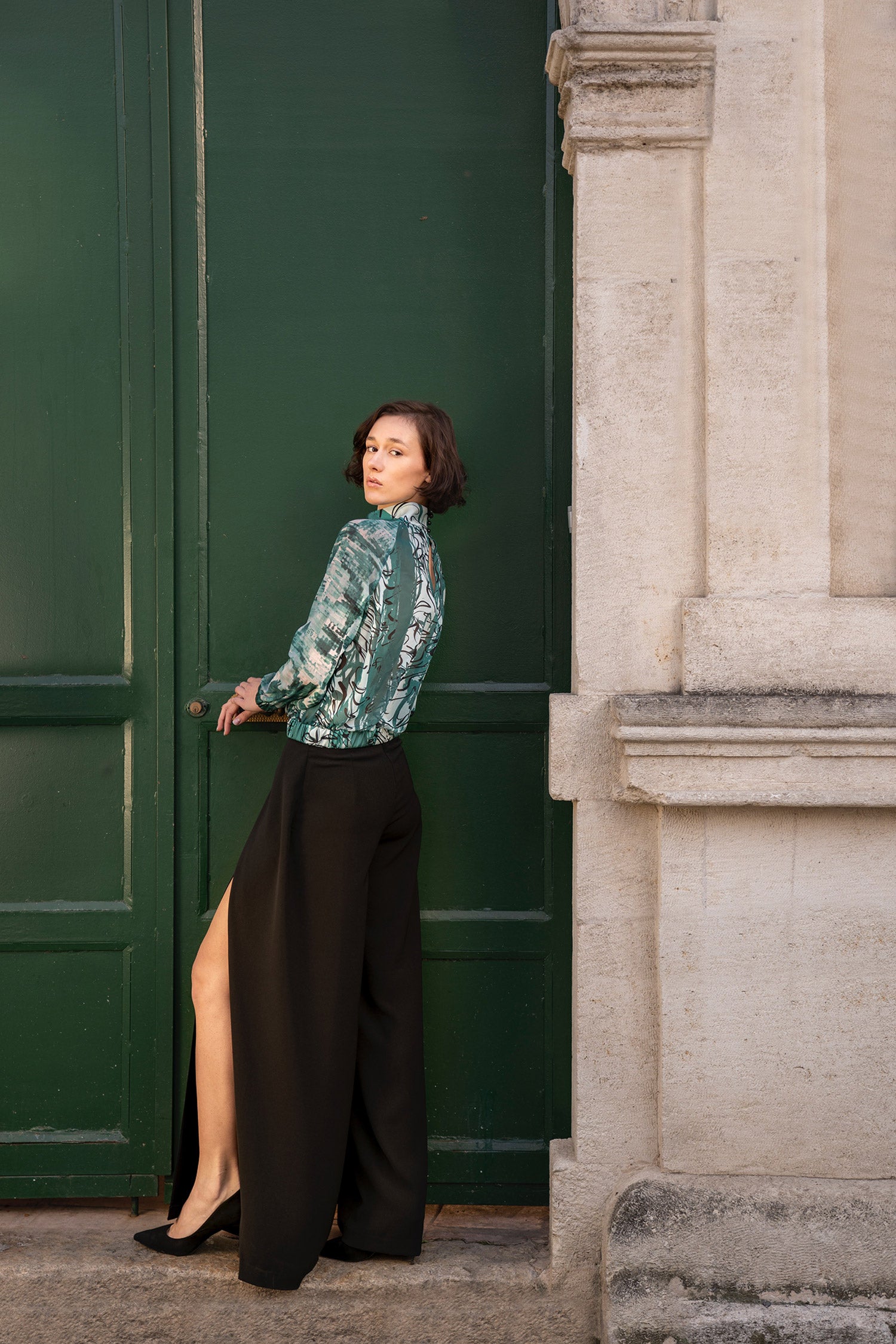 Green Printed Chiffon Stand-Collar Blouse
