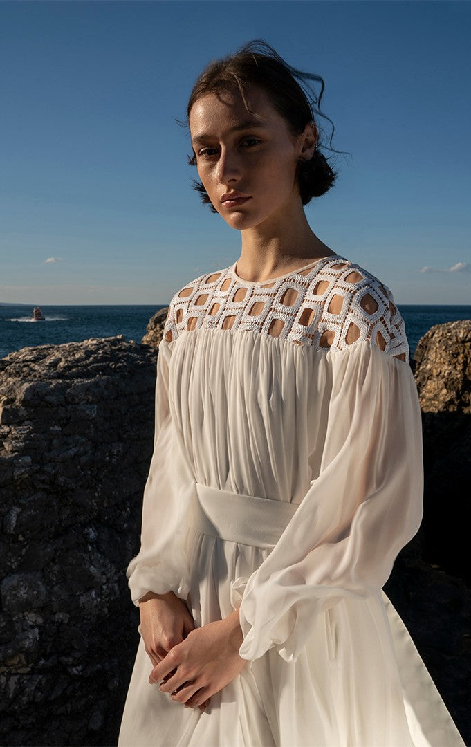 White Chiffon Lace Detailed Abaya Cape